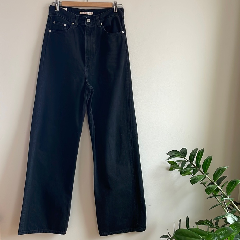 Levis Black High Loose Jeans